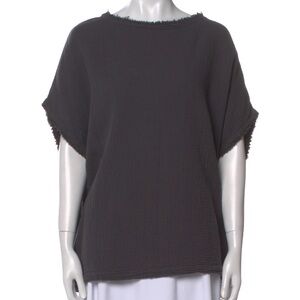 Black Crane Bateau Neckline Short Sleeve Shirt